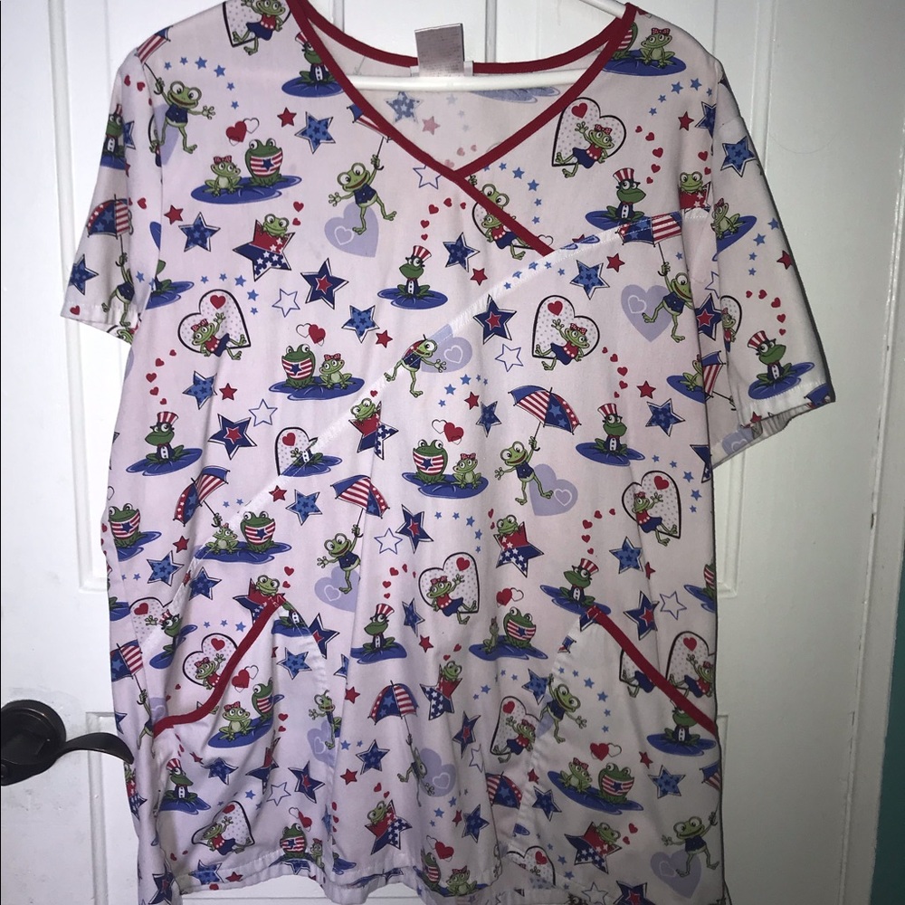 💜5 for $20💜 4th of July Scrub Top!